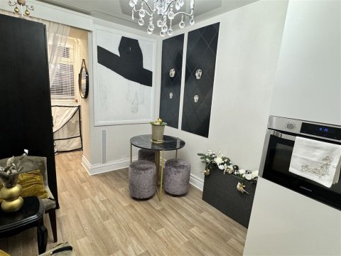 1-к квартира, 14/16 эт., 42м²