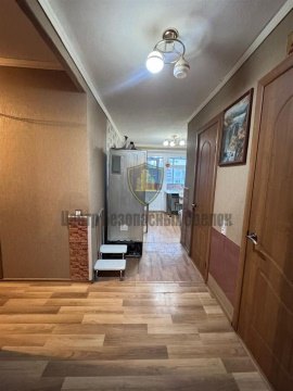 2-к квартира, 5/5 эт., 49м²