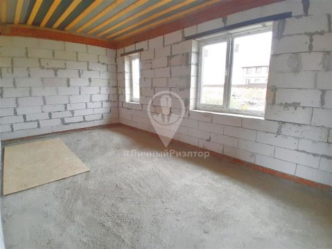 Дом 100м², участок 8 сот.